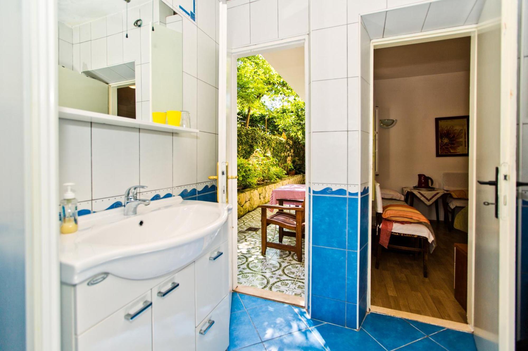 Rooms Barbaric Hvar Town Exterior foto