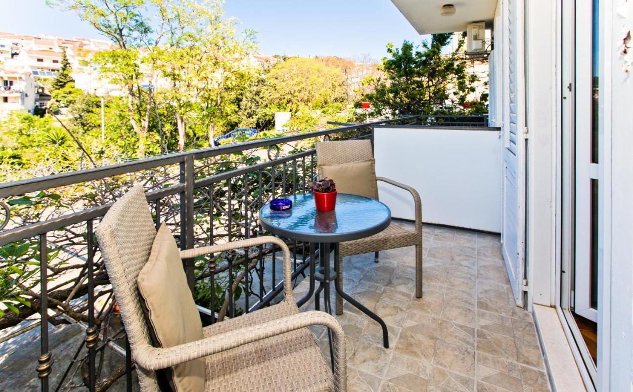 Rooms Barbaric Hvar Town Exterior foto